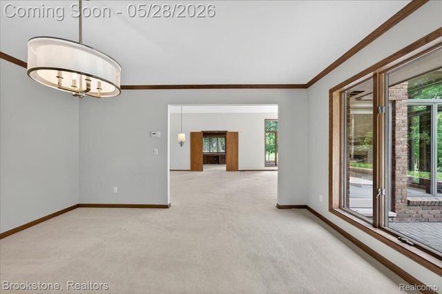 2610 Vanel Court, West Bloomfield Charter Township, MI 48324