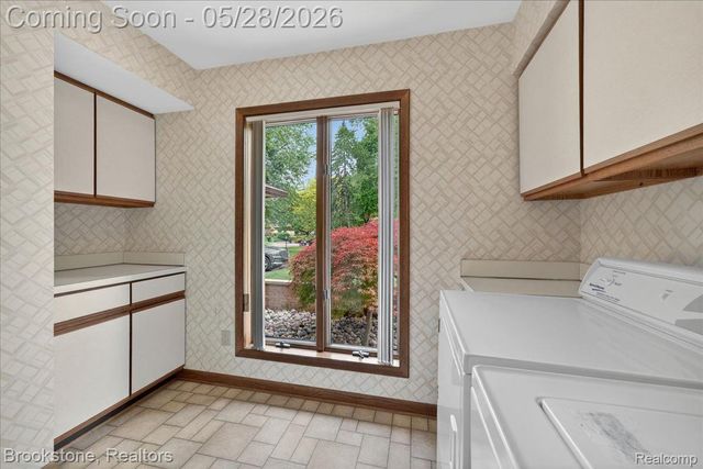 2610 Vanel Court, West Bloomfield Charter Township, MI 48324