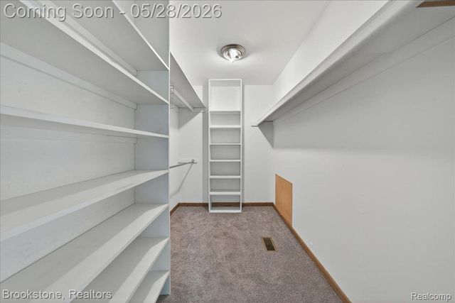 2610 Vanel Court, West Bloomfield Charter Township, MI 48324