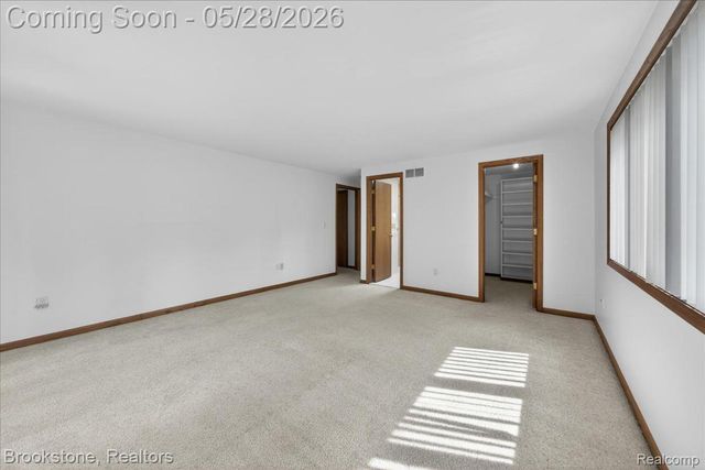 2610 Vanel Court, West Bloomfield Charter Township, MI 48324