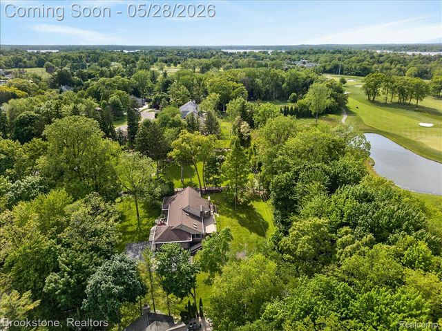 2610 Vanel Court, West Bloomfield Charter Township, MI 48324