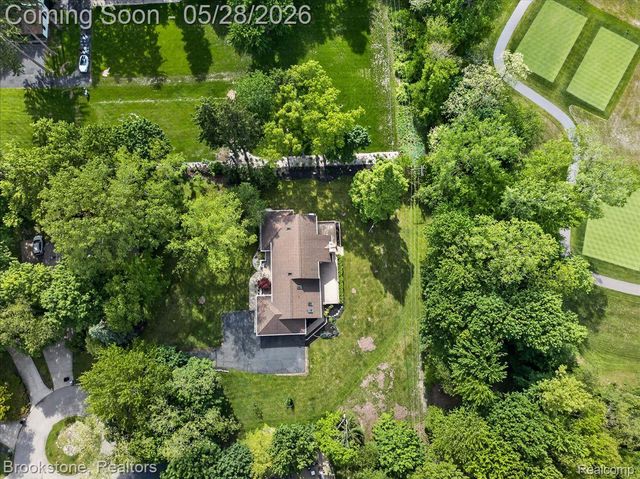 2610 Vanel Court, West Bloomfield Charter Township, MI 48324