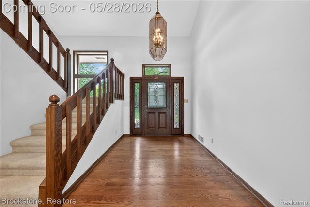 2610 Vanel Court, West Bloomfield Charter Township, MI 48324