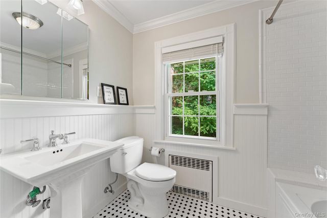 2 Dellwood Road, Bronxville, NY 10708