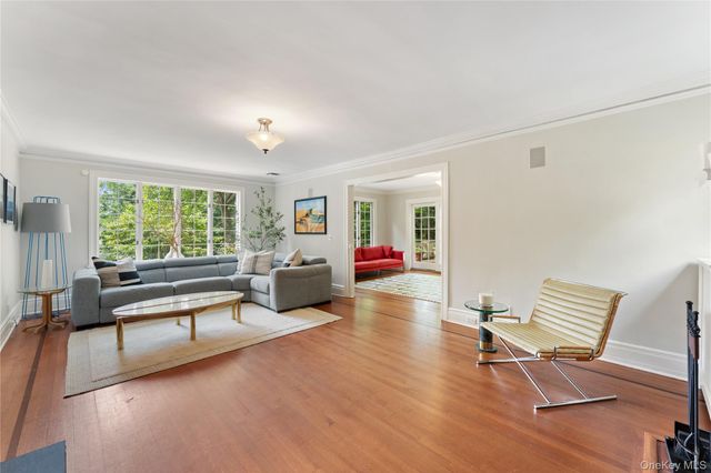 2 Dellwood Road, Bronxville, NY 10708