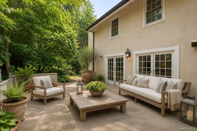 2 Dellwood Road, Bronxville, NY 10708