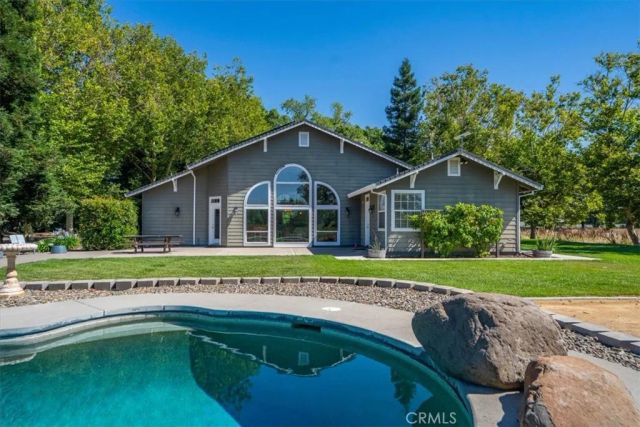 10975 Shasta Boulevard, Los Molinos, CA 96055