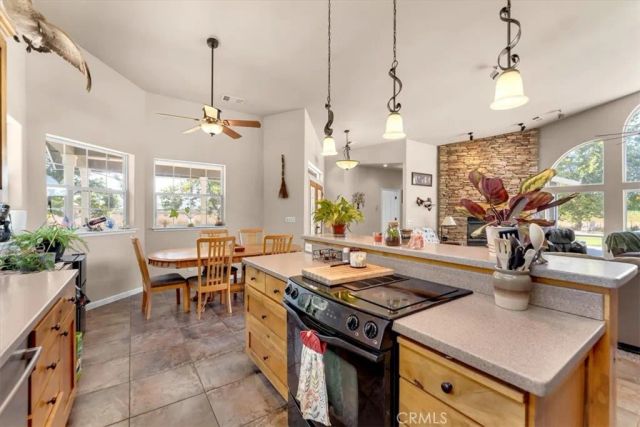 10975 Shasta Boulevard, Los Molinos, CA 96055