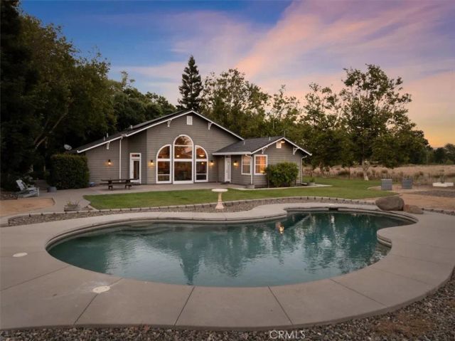 10975 Shasta Boulevard, Los Molinos, CA 96055