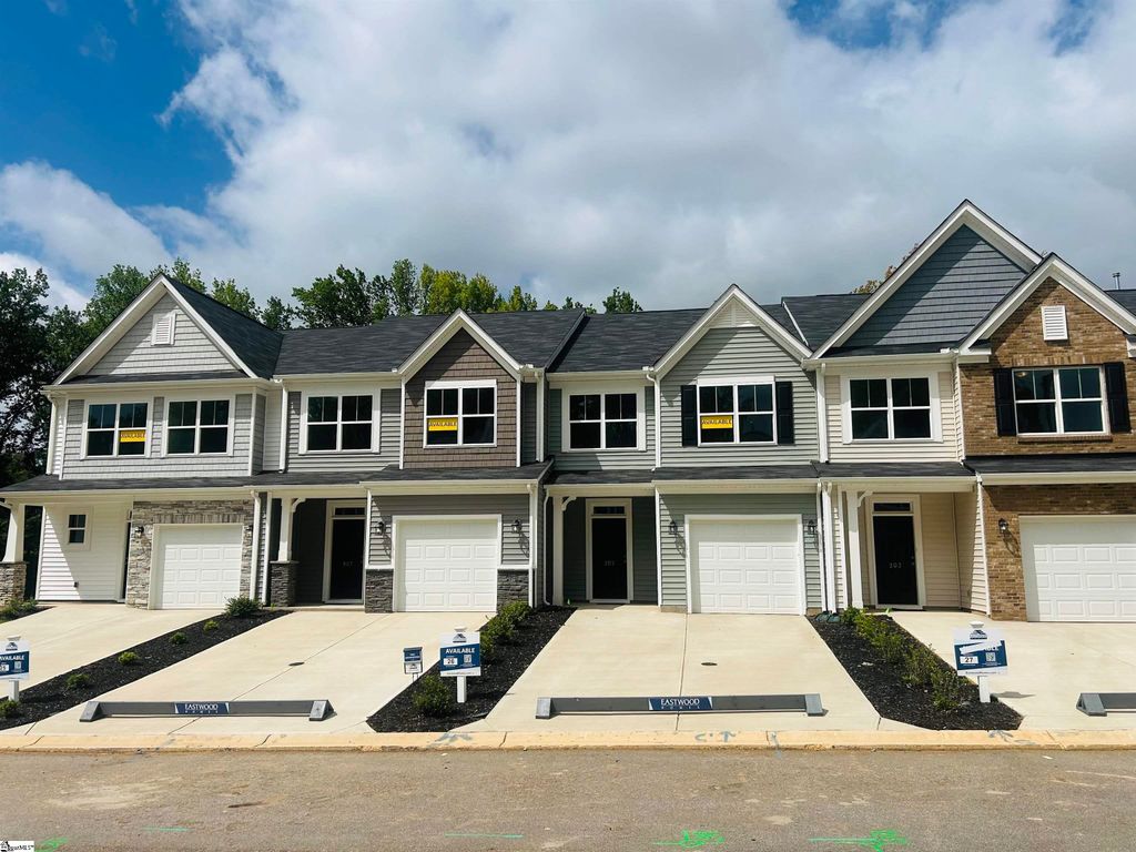 205 Spartina Court, Spartanburg, SC 29307