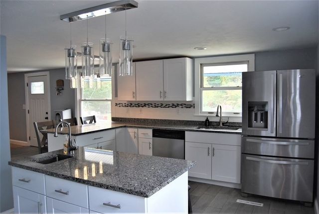 111 Wareham Lake Shore Dr, Wareham, MA 02571