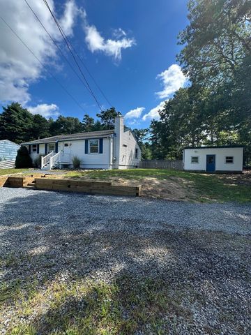 111 Wareham Lake Shore Dr, Wareham, MA 02571