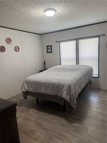 56514 607 Road, Kansas, OK 74347