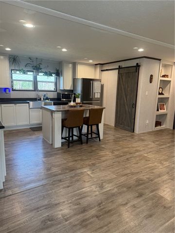 56514 607 Road, Kansas, OK 74347