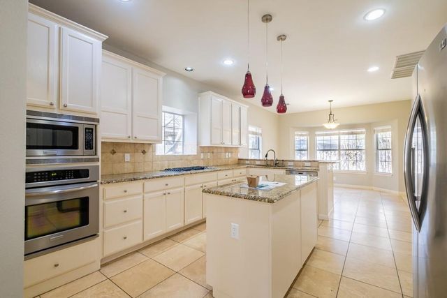 9202 Amanda DR, Austin, TX 78729