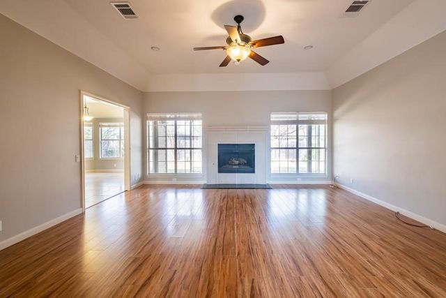 9202 Amanda DR, Austin, TX 78729