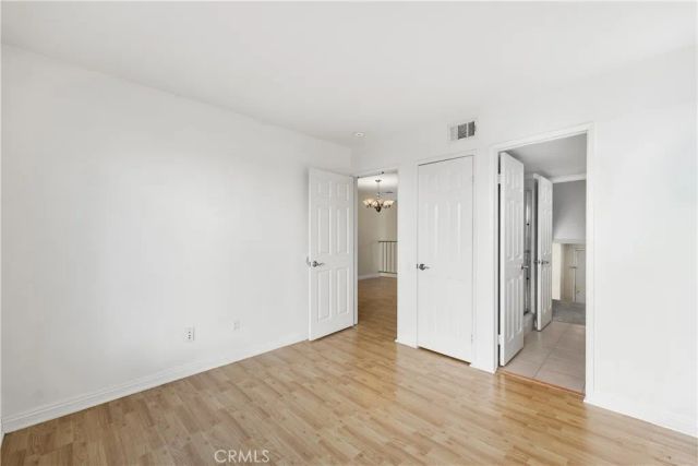 21054 Parthenia 11, Canoga Park, CA 91304