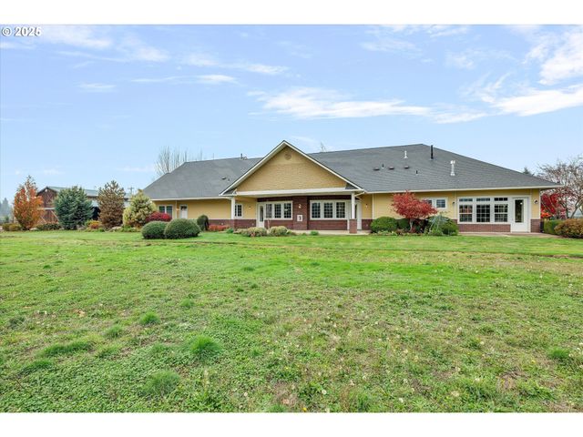 10667 HOVENDEN Ln, Woodburn, OR 97071