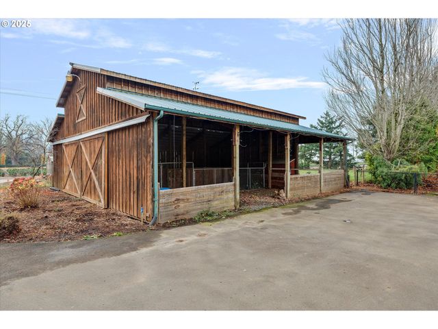 10667 HOVENDEN Ln, Woodburn, OR 97071