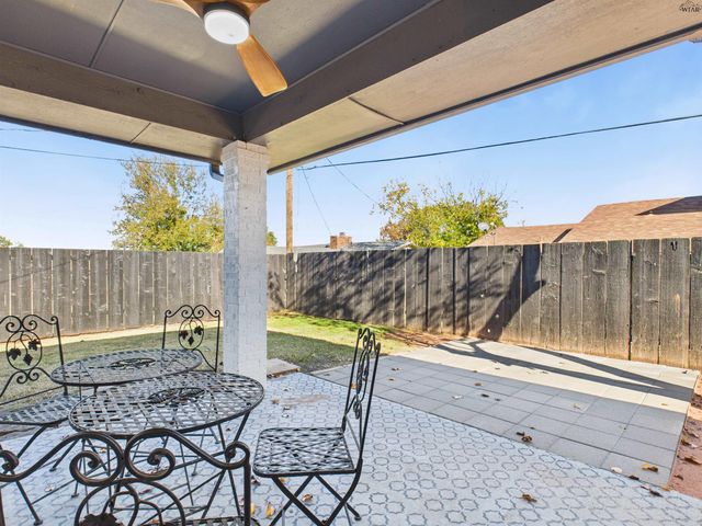 1602 BRENDA HURSH DRIVE, Wichita Falls, TX 76302