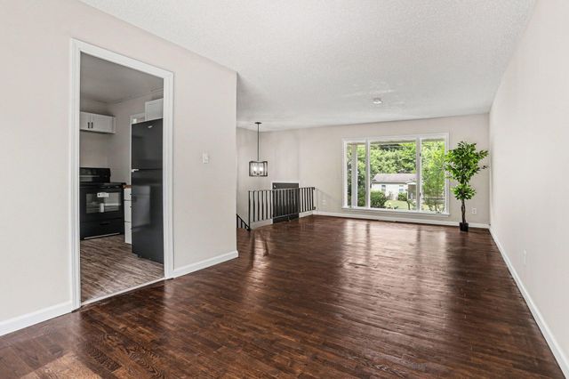 270 Viking Drive, Battle Creek, MI 49017