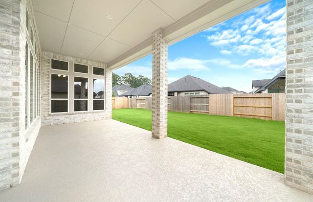 40028 Belted Kingfisher Court, Magnolia, TX 77354