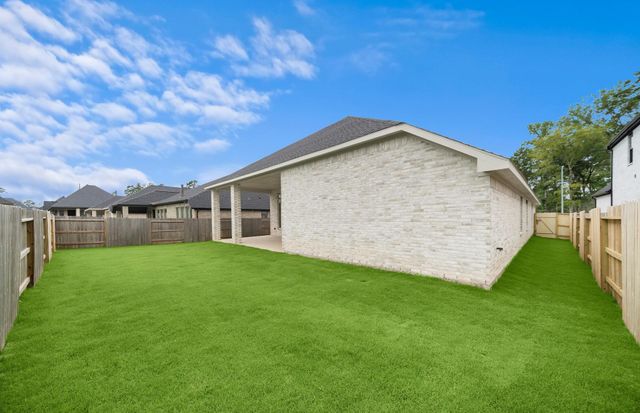 40028 Belted Kingfisher Court, Magnolia, TX 77354