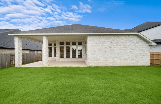 40028 Belted Kingfisher Court, Magnolia, TX 77354