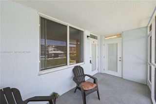 104 Paradise Harbour Boulevard 114, North Palm Beach, FL 33408