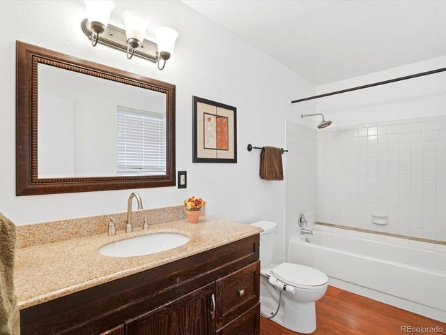 907 S Salida Street, Aurora, CO 80017