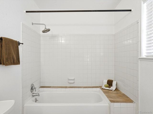 907 S Salida Street, Aurora, CO 80017