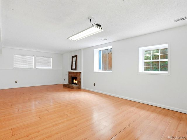 907 S Salida Street, Aurora, CO 80017