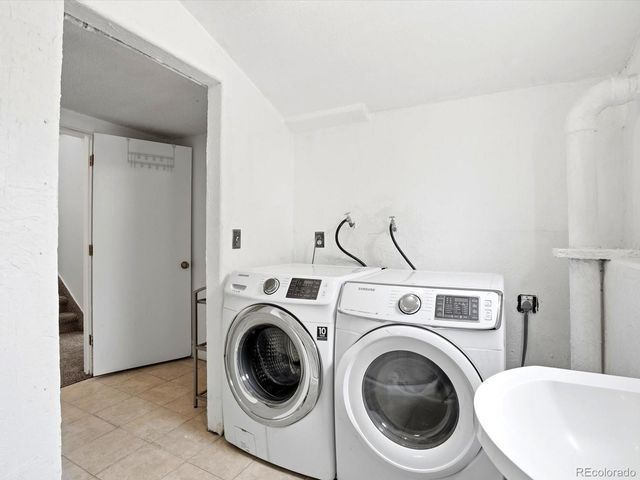 907 S Salida Street, Aurora, CO 80017