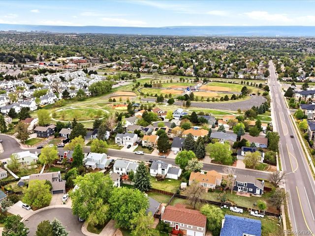 907 S Salida Street, Aurora, CO 80017