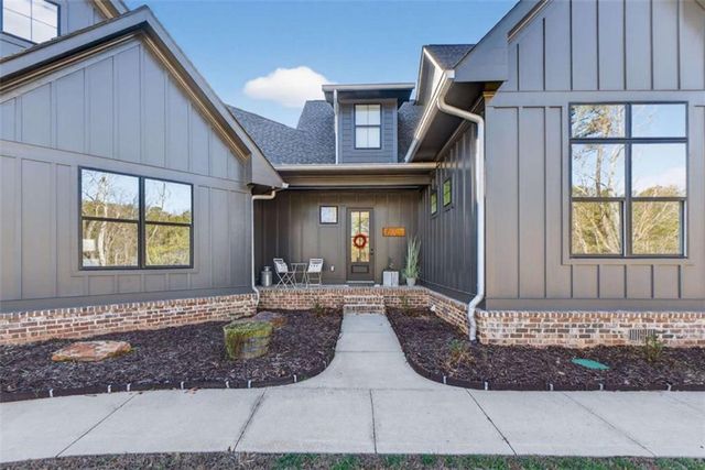 285 Dial Mill Road, Oxford, GA 30054