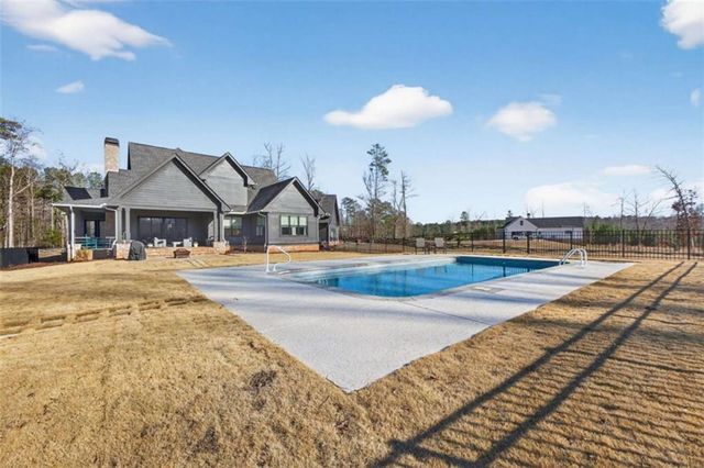 285 Dial Mill Road, Oxford, GA 30054