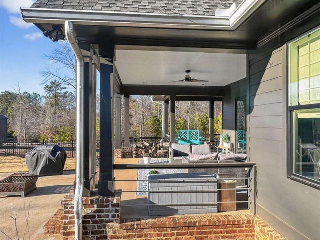 285 Dial Mill Road, Oxford, GA 30054