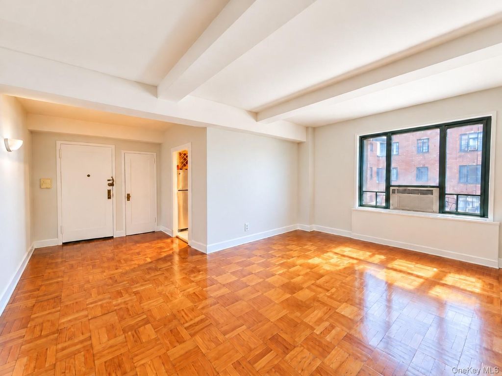 99 Metropolitan Oval 8B, Bronx, NY 10462 — photo 4