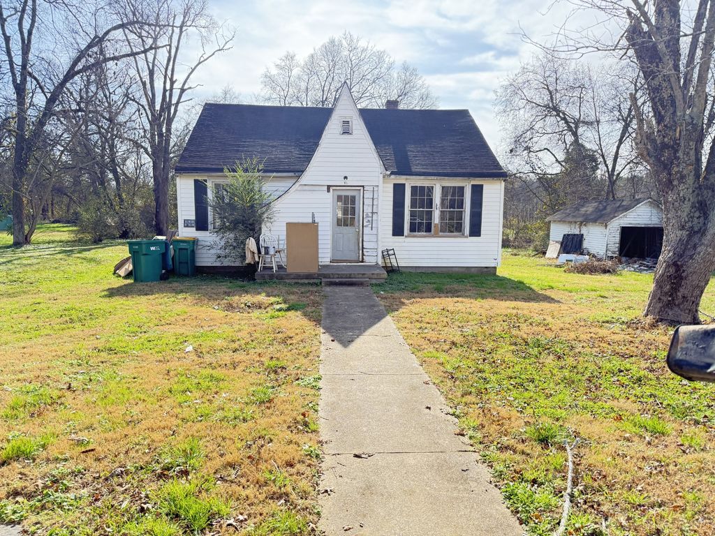 319 Coleman St, Lewisburg, TN 37091