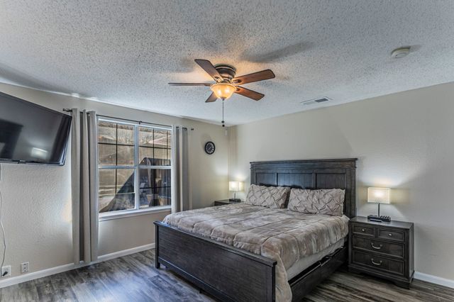 226 Yale Boulevard, Glenn Heights, TX 75154