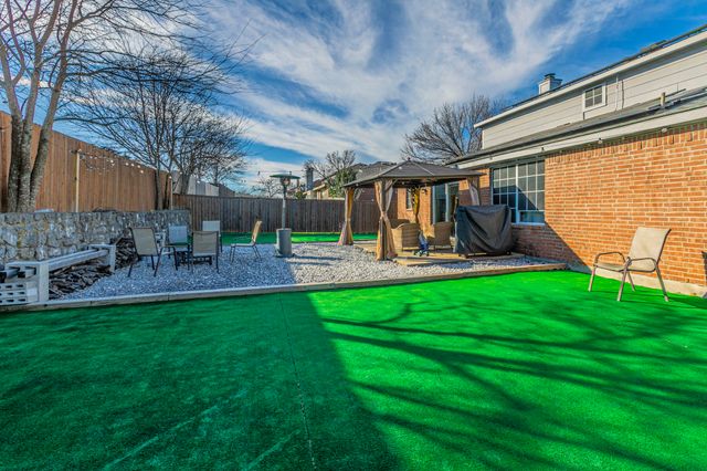 226 Yale Boulevard, Glenn Heights, TX 75154