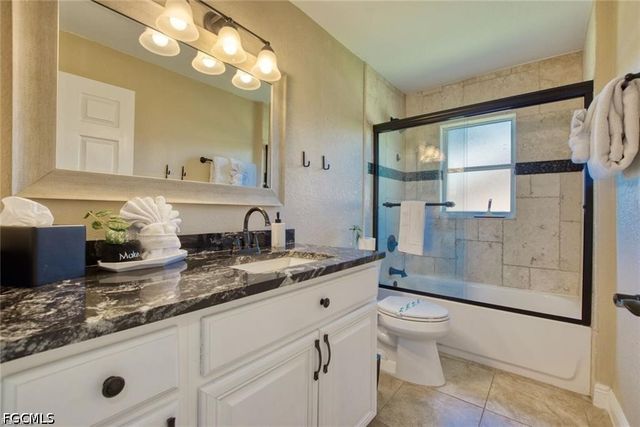 1807 SW 48th LN, Cape Coral, FL 33914