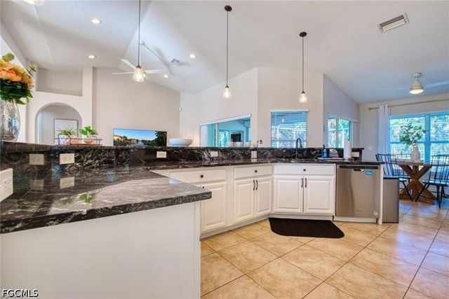 1807 SW 48th LN, Cape Coral, FL 33914