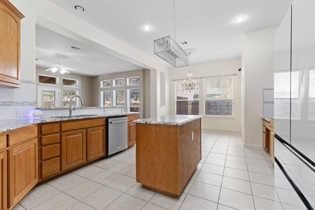 2944 Clinton PL, Round Rock, TX 78665