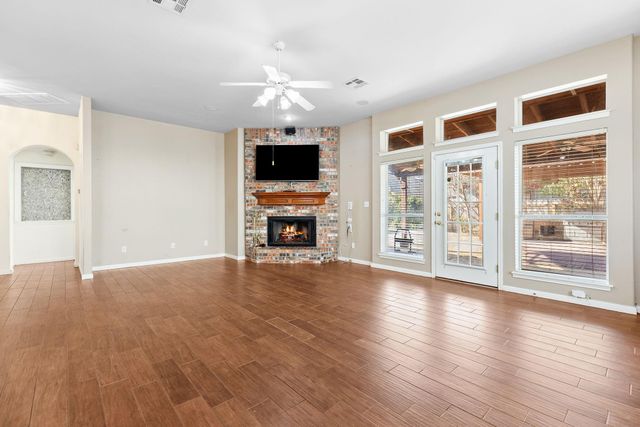 2944 Clinton PL, Round Rock, TX 78665