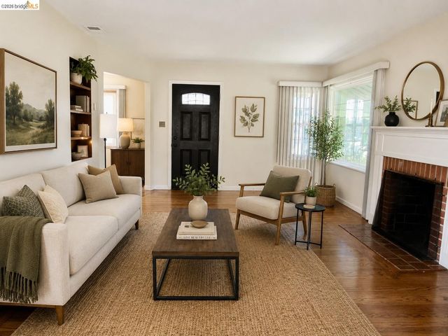 13904 Lark St, San Leandro, CA 94578