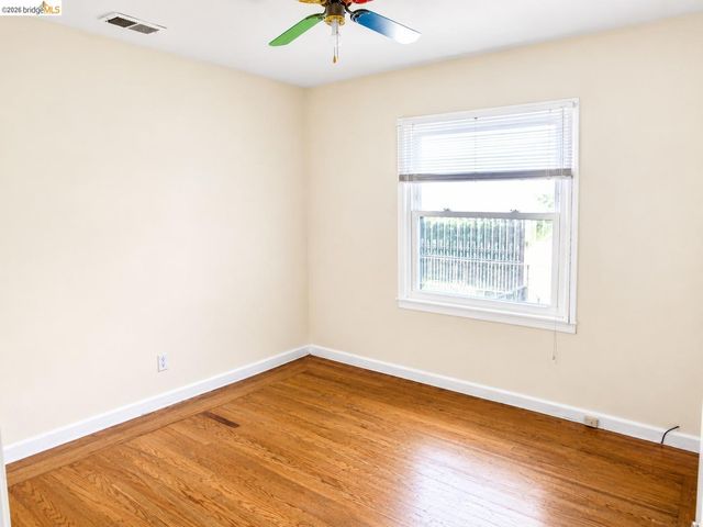 13904 Lark St, San Leandro, CA 94578