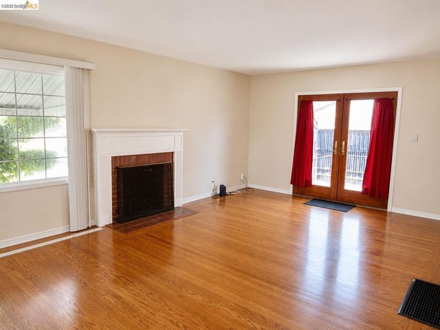 13904 Lark St, San Leandro, CA 94578