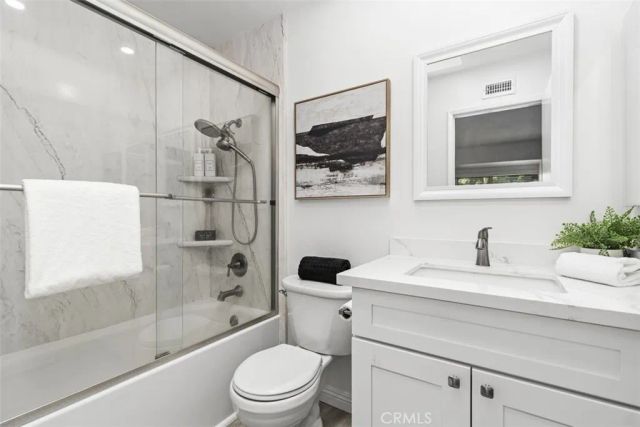 245 N North Singingwood Street 14, Orange, CA 92869