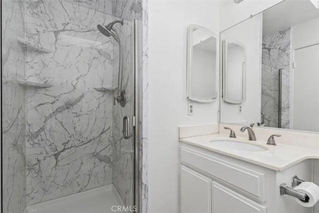 245 N North Singingwood Street 14, Orange, CA 92869